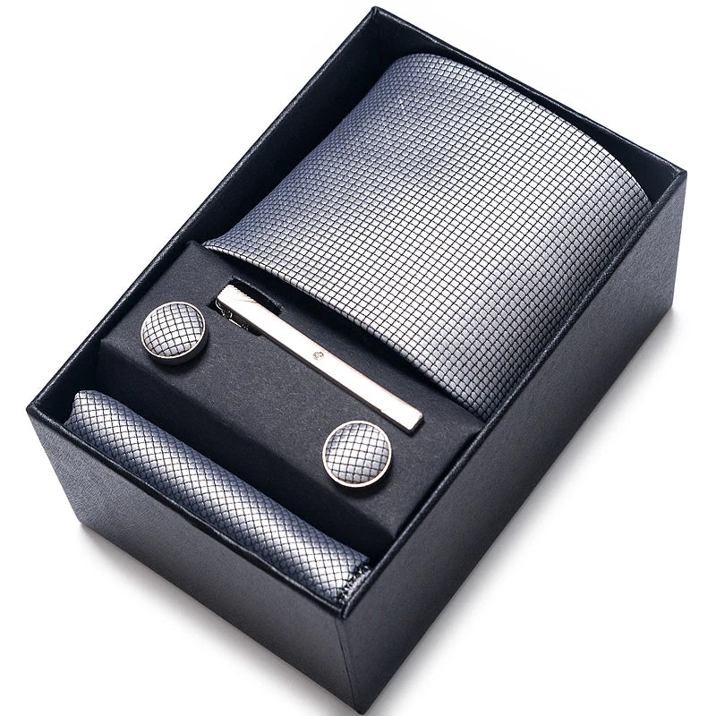 Classic Tie with Pocket Square and Cufflinks