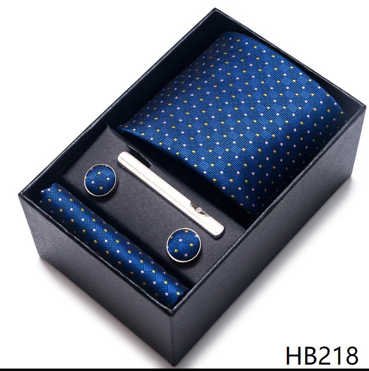 Classic Tie with Pocket Square and Cufflinks