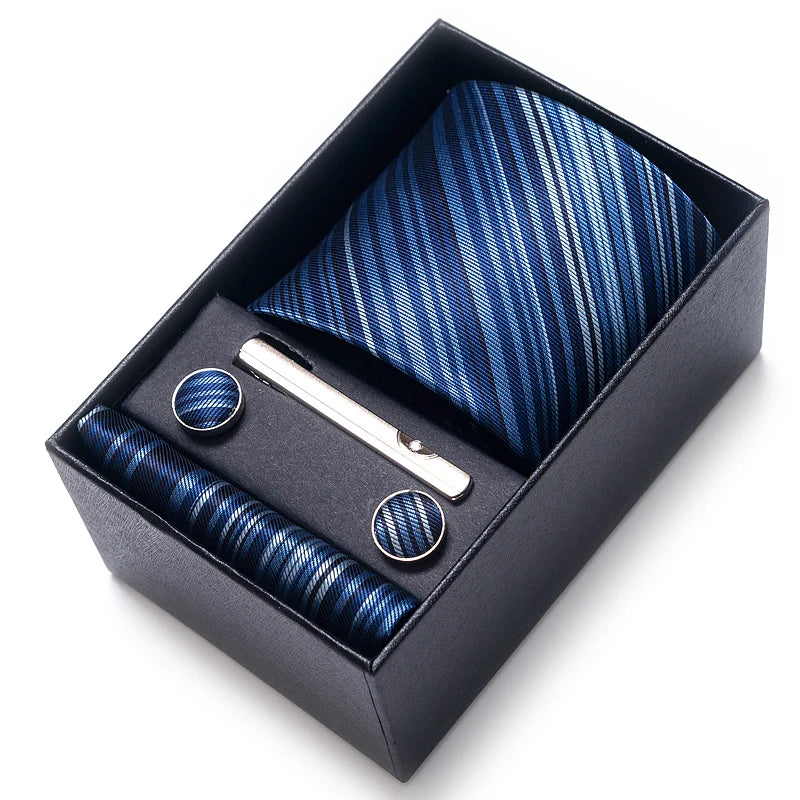 Classic Tie with Pocket Square and Cufflinks