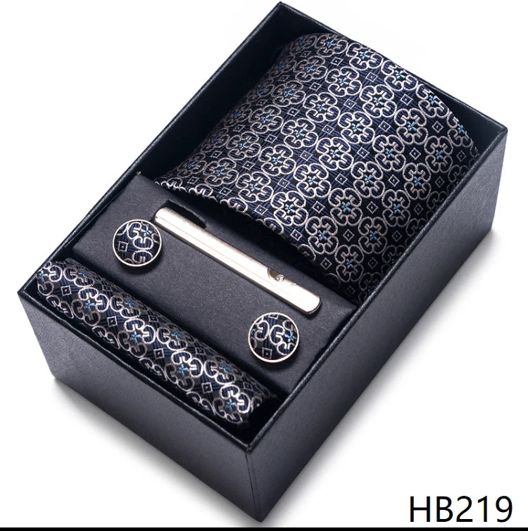 Classic Tie with Pocket Square and Cufflinks
